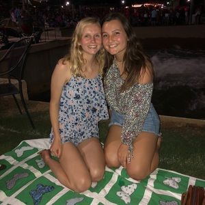 Meet your Posher, Carrie